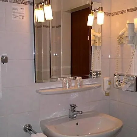 Hotel Seegarten 3*